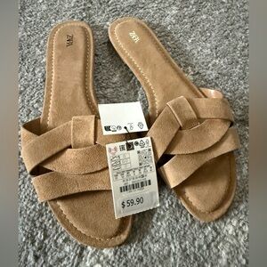FLAT SUEDE CROSSED SANDALS leather size 10 new